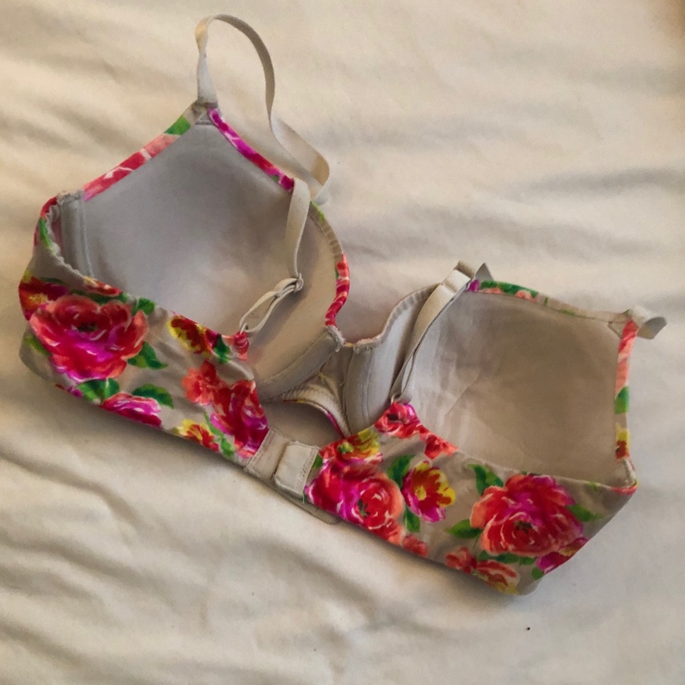 Floral Bra! - Picture 2 of 3